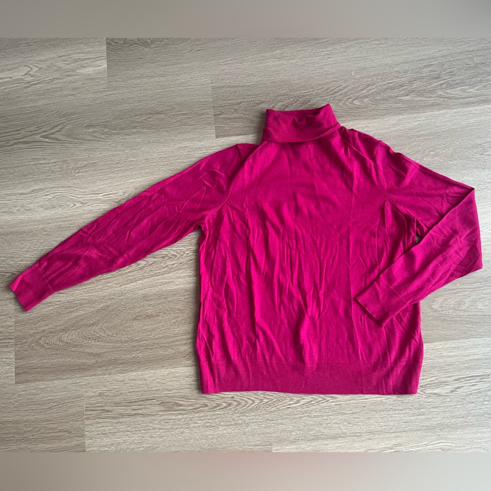 Banana Republic 100% Merino Wool Turtleneck Pink XL